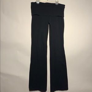 Victoria’s Secret Pink yoga pants